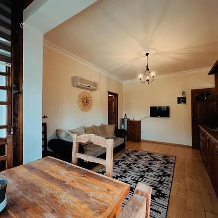 Moonlight アパートホテル *